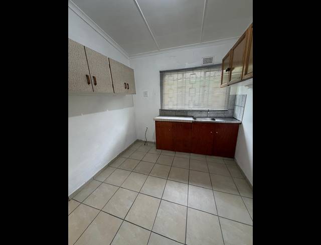 1 BEDROOM DETACHED TO LET IN CLAYFIELD